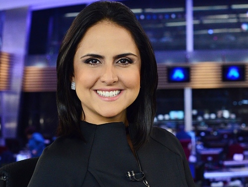 A apresentadora Carla Cecato. Foto - divulgação/RecordTV.