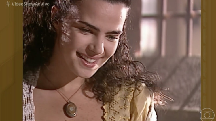 Ana Paula Arósio em cena da novela "Terra Nostra" levada ao ar no "Vídeo Show" (Foto reprodução) 