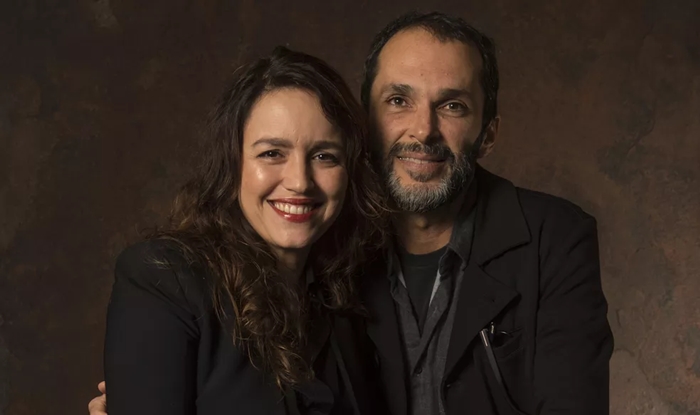 Manuela Dias e o diretor José Luiz Villamarim. (Foto: Divulgação)