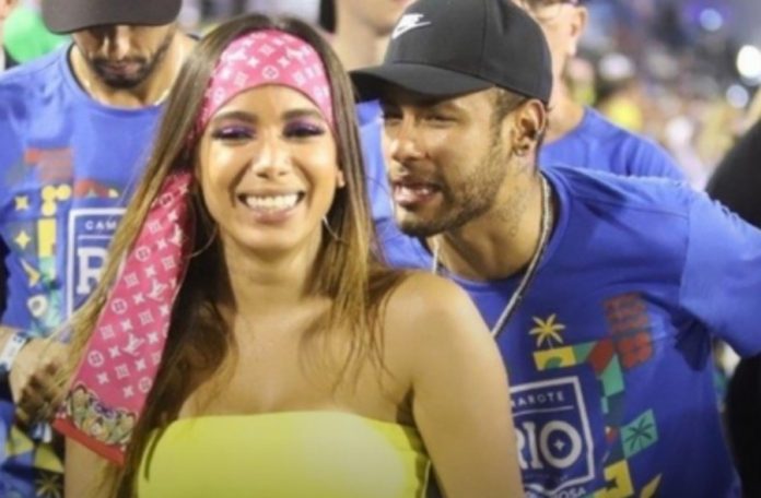 Anitta e Neymar são flagrados aos beijos no Carnaval do Rio de Janeiro e clima esquenta (Foto: Reprodução)