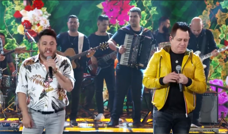 Bruno e Marrone no palco do Domingão do Faustão (Foto: Reprodução/Globo)