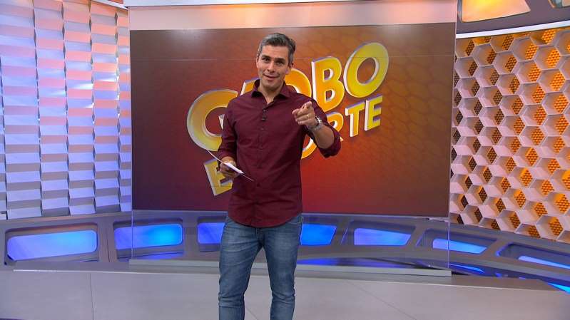 Ivan Moré apresentava o Globo Esporte (Foto: Reprodução/Globo)