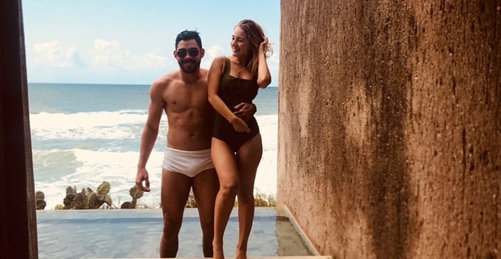 Gabriel Diniz com a namorada, Karoline Calheiros â€” Foto: ReproduÃ§Ã£o/Instagram