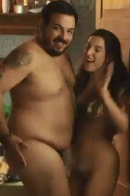 Atores Clarice Falcão e Luis Lobianco apareceram nus em série (Foto: Reprodução/ Instagram)