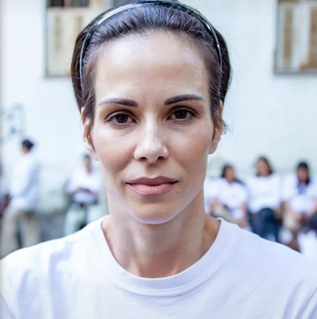 Ana Furtado é cristã e vai evangelizar Agatha Moreira em presídio de A Dona do Pedaço da Globo (Foto: Ivan Oliveira / Gshow)