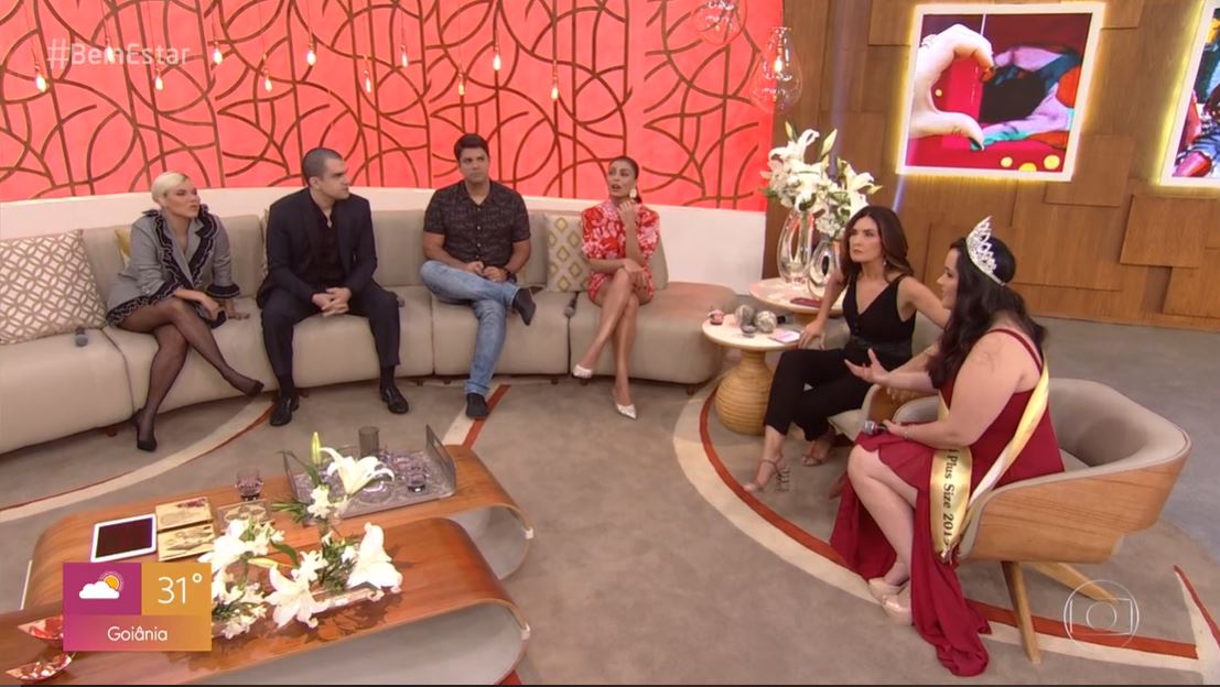 A apresentadora da Globo, Fátima Bernardes é pega desprevenida durante Encontro (Foto: Reprodução/Globoplay)