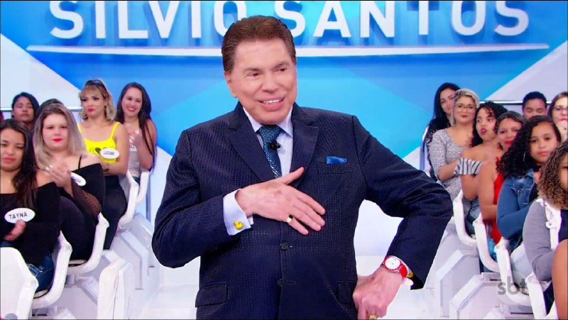 O famoso apresentador e dono do SBT, Silvio Santos voltou a ser acusado de racismo por uma ex-Chiquitita, Júlia Olliver (Foto: Reprodução)