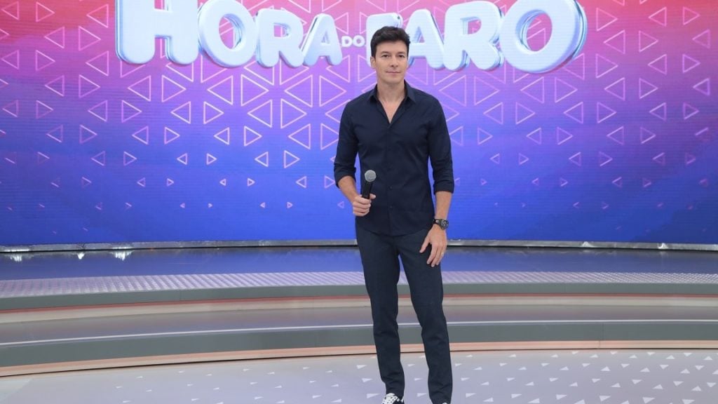 Rodrigo Faro aparecerá ao vivo na Record (Foto: Divulgação)