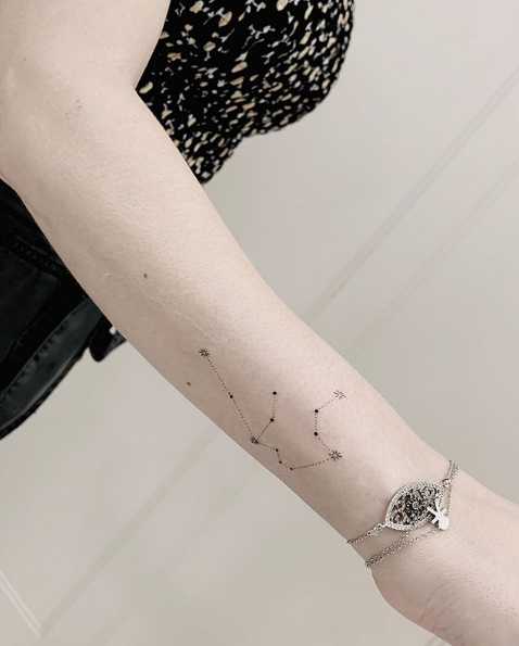 Sandy fez uma tatuagem no braço (Foto:Reprodução)