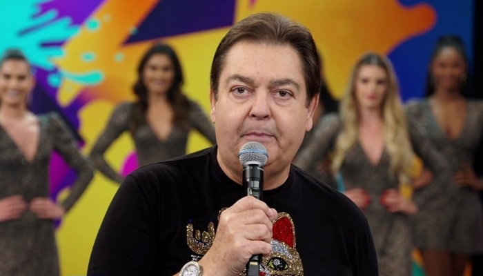 Faustão no comando do Domingão, que teve baixa audiência com final da Dança dos Famosos (Foto: Reprodução/Globo)