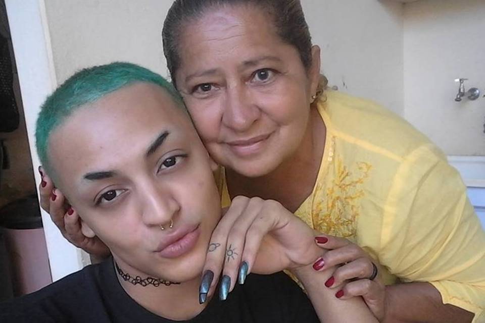 Pabllo Vittar e sua mãe Verônica (Imagem: Instagram)